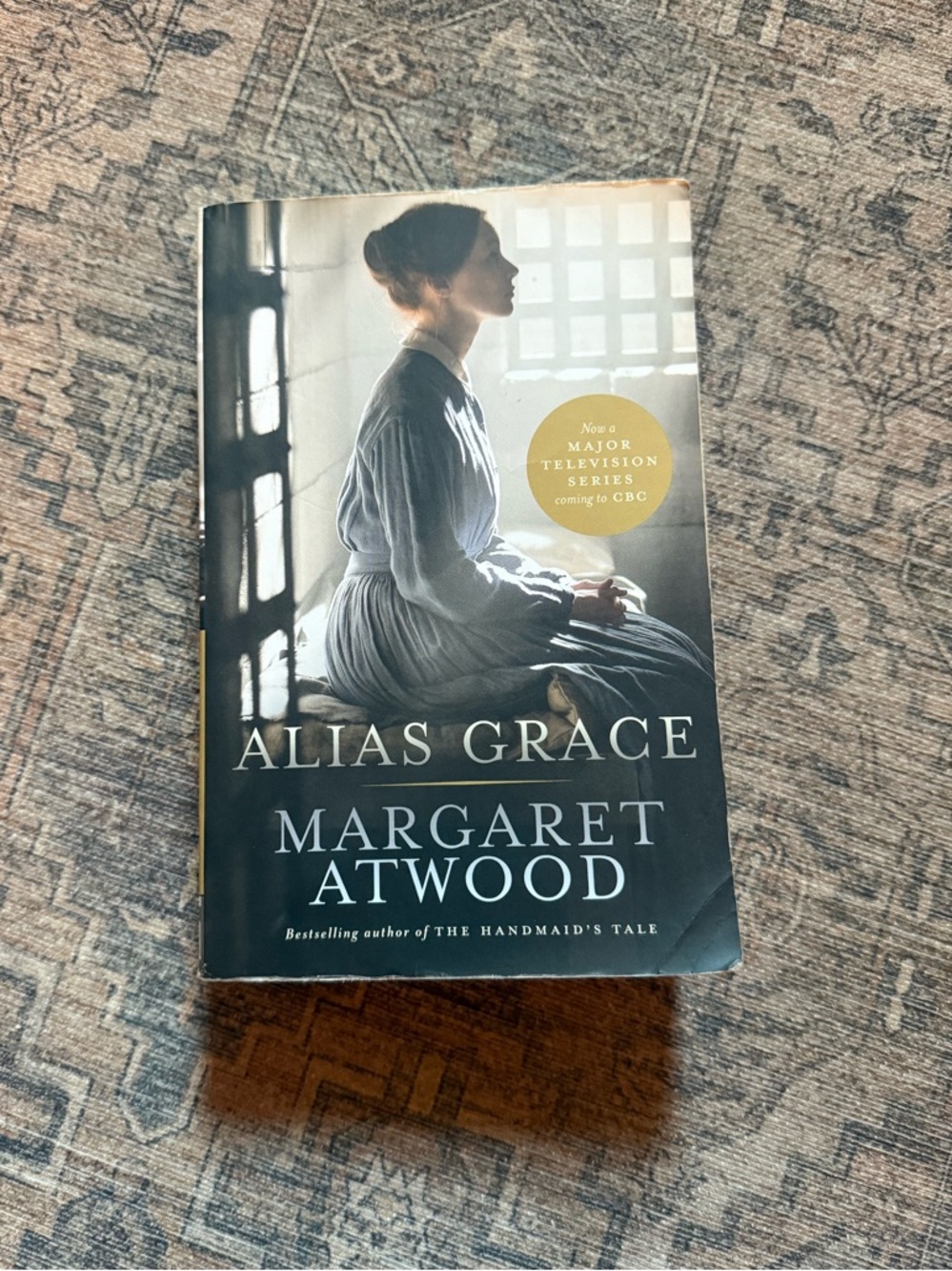 Alias Grace by‎ Margaret Atwood - Paperback Novel (Blue/Gray Cover)